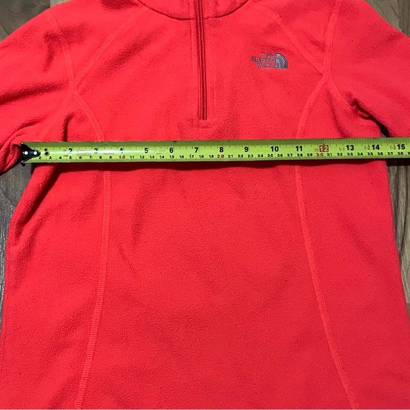 3/$25 The North Face Girls' Fleece Pullover - Pink, Size M (10/12) - Picture 4 of 6